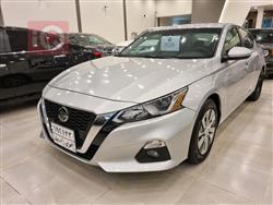 نيسان ألتيما